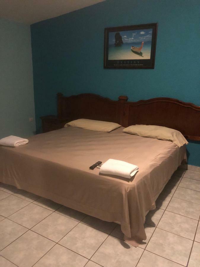 Hotel Rivera Del Rio La Pesca Kültér fotó